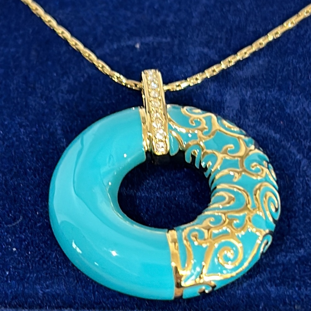 #31 Vintage Turquoise & Gold Overlay Pendant, JBK by Camrose & Kross, 16" chain - Picture 4 of 5